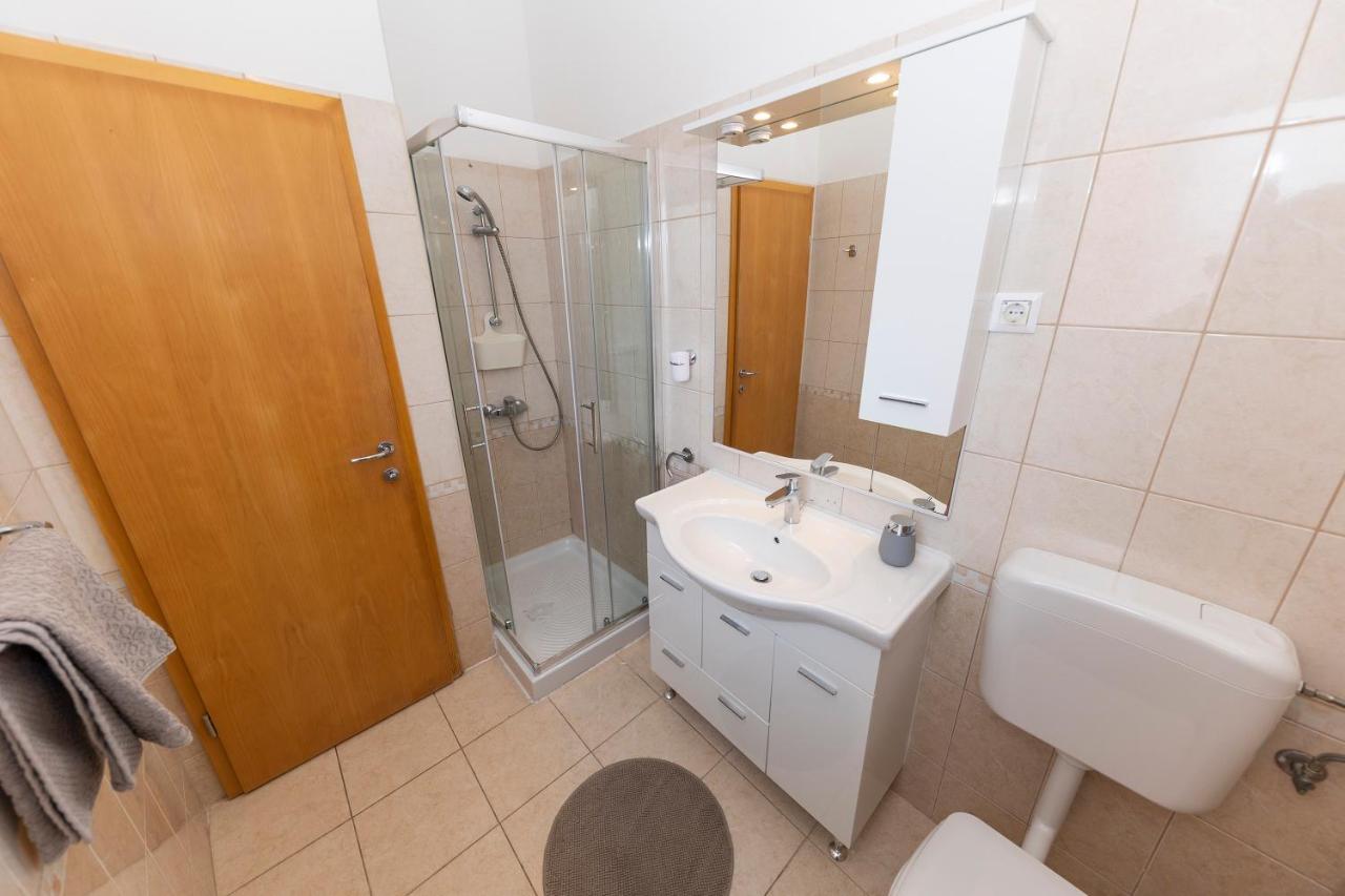 Apartments Leonarda مورتير المظهر الخارجي الصورة