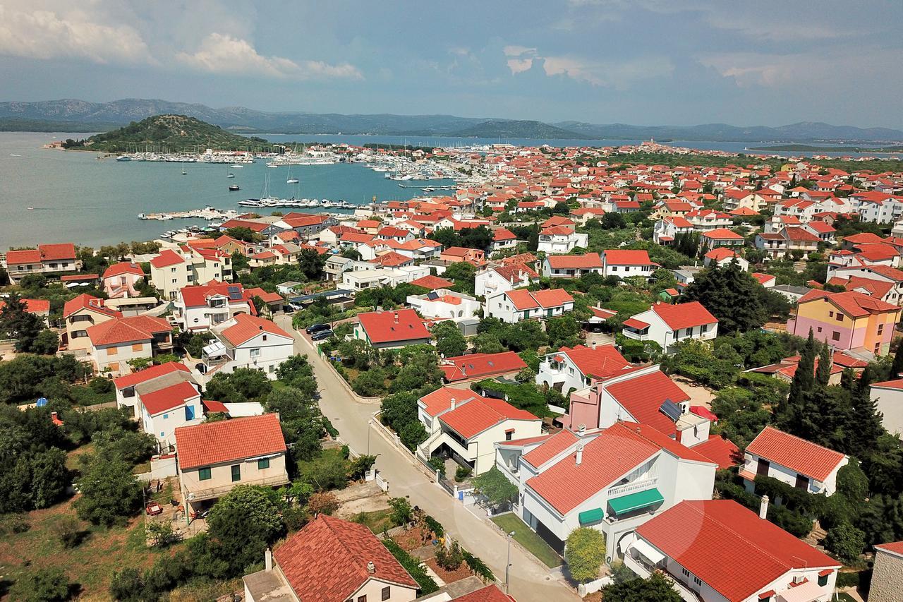 Apartments Leonarda مورتير المظهر الخارجي الصورة