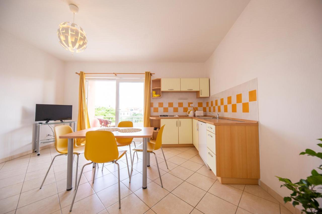 Apartments Leonarda مورتير المظهر الخارجي الصورة