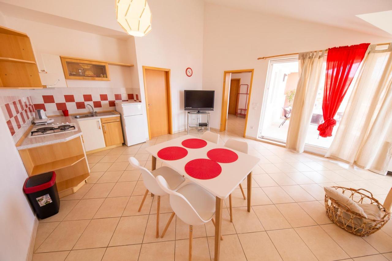 Apartments Leonarda مورتير المظهر الخارجي الصورة