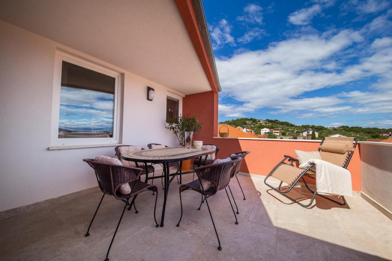 Apartments Leonarda مورتير المظهر الخارجي الصورة